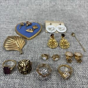 Vintage Gold Tone Jewelry Lot Lion Head Leaf Brooch Rings Clip On Earrings 14pc